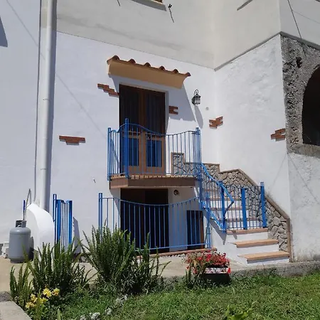 Vakantiehuis La Casa Nella Roccia *