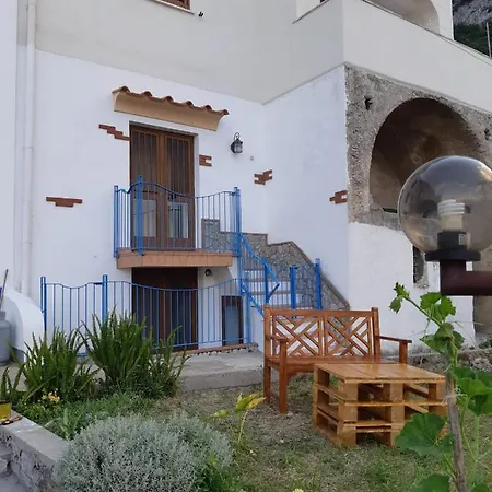 La Casa Nella Roccia Vakantiehuis *